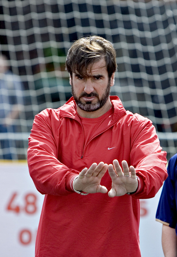 カントナ氏が第5回ホームレス・サッカーW杯に登場