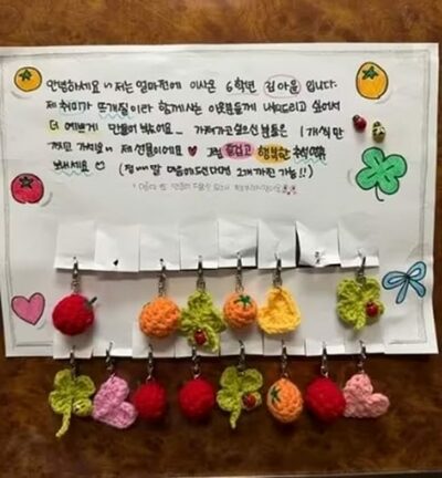 韓国・小学6年生、マンション住民に手編みのプレゼント…「幸せな秋夕を」と添えた手紙に反響