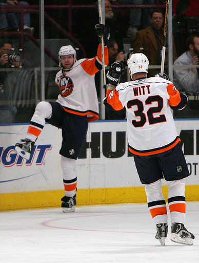 アイランダーズ レンジャーズに競り勝ち2連勝