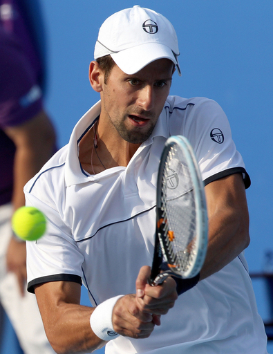 ジョコビッチとフェレールが決勝進出、ムバダラ・テニス選手権