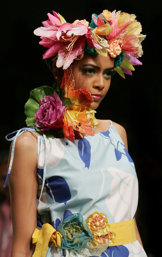 ＜08/09年秋冬ラクメ・ファッション・ウィーク＞Pooja Pusalkarら、新作を発表