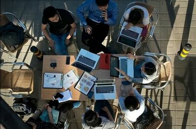 友人と集まり「たまった雑務」を片付ける夜…酒より節約と生産性の「アドミンナイト」 [韓国記者コラム]