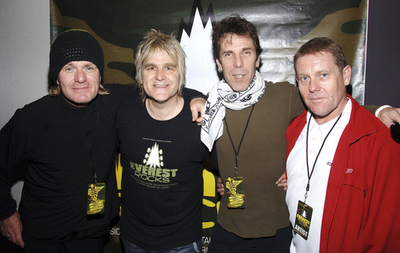 「The Love Hope Strength Foundation」主催のチャリティコンサート開催 - 米国