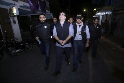 横領疑惑で逃亡していたメキシコの元知事、隣国で拘束