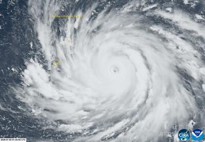 台風9号が米領ロタ島に上陸 「壊滅的な被害」に警戒呼びかけ