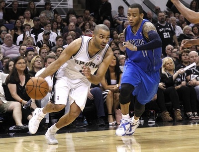 スパーズがマブスとの激戦を制す、カンファレンス準決勝へ