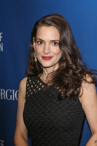 「マーク ジェイコブス」新広告塔にウィノナ・ライダー