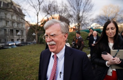 米大統領補佐官、ベネズエラ政府に「重大な対応」警告