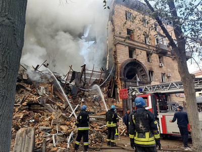 ザポリージャ市内にロシア軍の攻撃、2人死亡5人不明 州知事