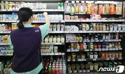 ラーメンも塾代も高すぎる…韓国の若者に重くのしかかる“物価の壁”