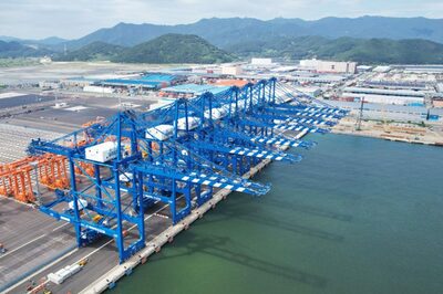 韓国・仁川新港のクレーン37基、中国企業が全量受注…発注方式の見直し求める声