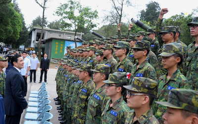 台湾軍中佐が無断で基地見学ツアー、行動規範の徹底見直しへ