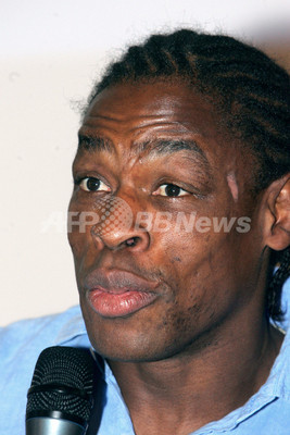 セルジュ・ベッツェン フランス代表からの引退を表明 写真7枚 ファッション ニュースならMODE PRESS powered by AFPBB