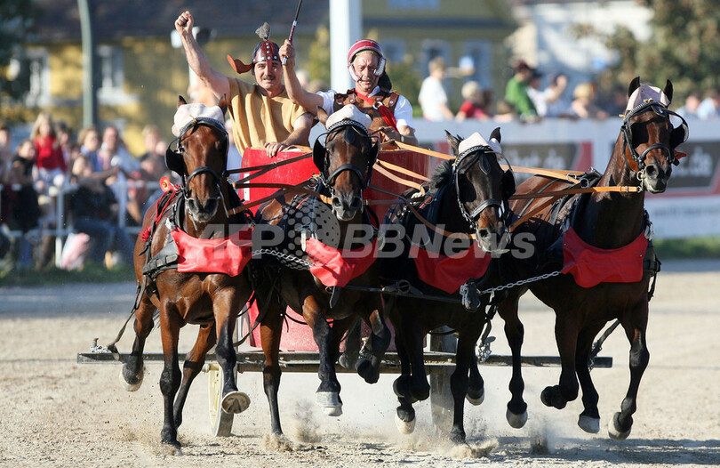 ドイツで古代ローマの戦闘馬車レースが復活 写真7枚 国際ニュース Afpbb News