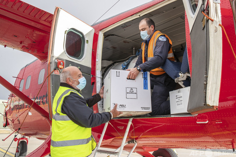 英南極基地にコロナワクチン到着