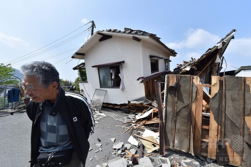 熊本 益城町 各地に倒壊家屋 写真12枚 国際ニュース Afpbb News