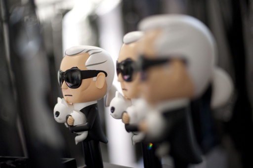 ベルリンに「カール・ラガーフェルド」ストア、フィギュアも発売 写真