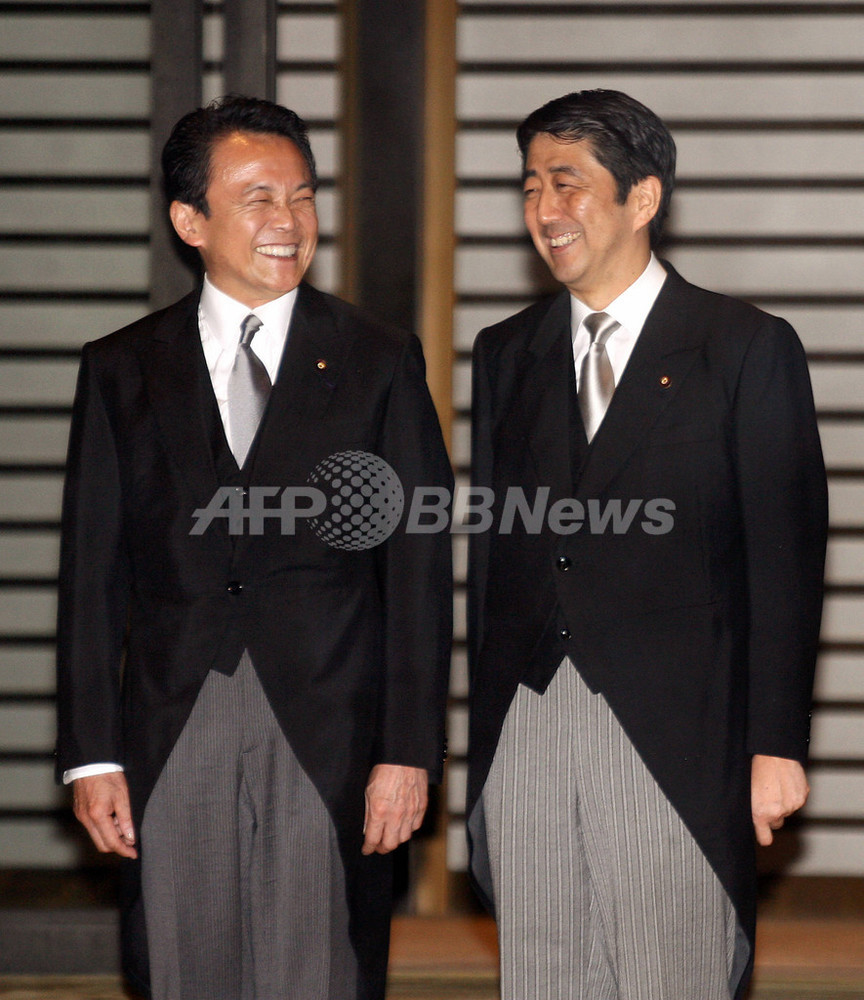 安倍首相、自民党新三役を指名、幹事長に麻生氏 写真1枚 国際ニュース