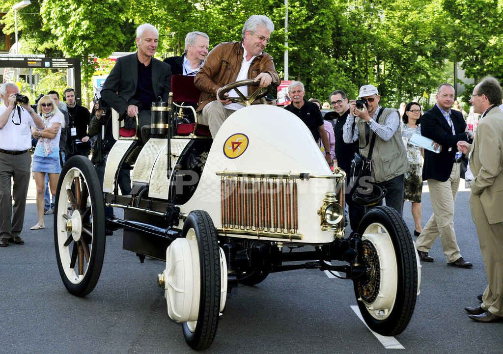 自動車誕生125周年、クラシックカーでパレード ドイツ 写真12枚