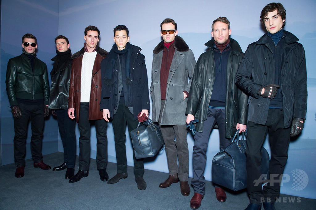 「ダンヒル」2016年秋冬プレゼンテーション、著名人らが集結