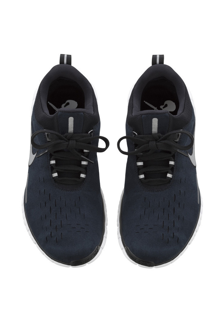 「A.P.C. NIKE」新スニーカー5日から発売へ