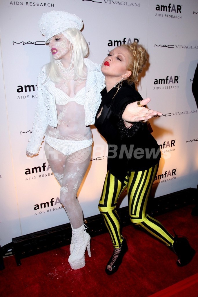 NYでamfARガラ開催、イヴ・カルセルとエルトン・ジョンが受賞