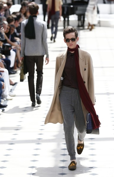 「バーバリー プローサム」16年春夏メンズ