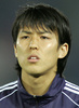 サッカー・アジアカップ（Asian Cup）の予選で試合前の国歌斉唱に臨む長谷部誠（Makoto Hasebe、2006年2月22日撮影）。(c)AFP/Toru YAMANAKA