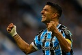 カンピオナート・ブラジレイロ（ブラジル全国選手権）1部のグレミオでプレーしたウルグアイ代表のルイス・スアレス（2023年12月3日撮影）。(c)SILVIO AVILA / AFP