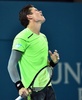 テニス、ブリスベーン国際（Brisbane International 2015）男子シングルス決勝。試合に臨むミロス・ラオニッチ（Milos Raonic、2015年1月11日撮影）。(c)AFP/Saeed KHAN