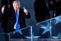 米首都ワシントンのリンカーン記念館での就任記念行事に出席したドナルド・トランプ次期大統領（2017年1月19日撮影）。(c)AFP/MANDEL NGAN