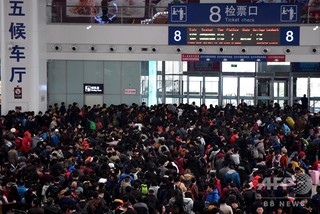故郷に帰るより都会に来る方が安価 中国・春節の「逆帰省ラッシュ」が増加 故郷に帰るより都会に来る方が安価 中国・春節の「逆帰省ラッシュ」が増加