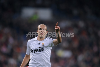 レアル・マドリード ロッベンの6週間の離脱を発表 写真1枚 国際