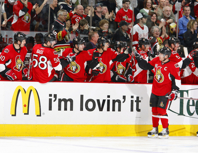 セネターズ レッドウィングスに勝利し連勝を4に伸ばす