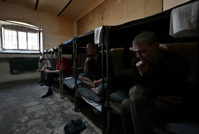 ウクライナとロシア、互いの捕虜を拷問 国連監視団