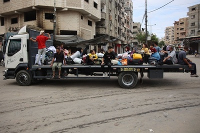 イスラエルの空爆で子ら17人死亡 包囲下のガザ・ジャバリア