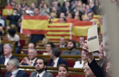 スペイン憲法裁、カタルーニャの分離決議を差し止め