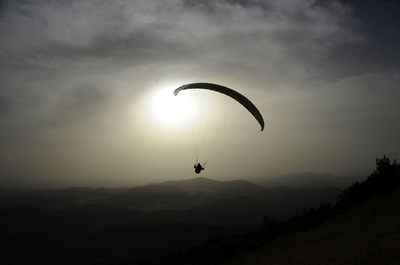 パラグライダーで空中散歩
