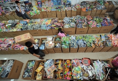 「中国玩具、10個に1個が安全に懸念」、 安全監視当局