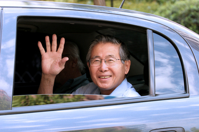 フジモリ氏、参院選出馬か否かを29日までに決定