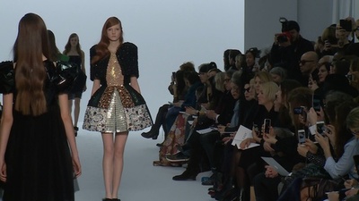 動画：「ディーチェ・カヤック」15年春夏オートクチュール