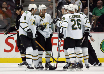 スターズ ダックスから勝利を挙げる