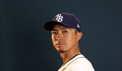 レイズの上沢直之、春季キャンプ恒例のフォトデーに参加