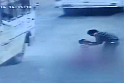 「交通事故の犠牲者は放置」、インド調査の7割が回答