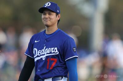 大谷翔平 今季オープン戦初打席で本塁打
