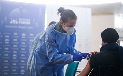 コロナワクチン217回接種、独男性に「副反応なし」 研究