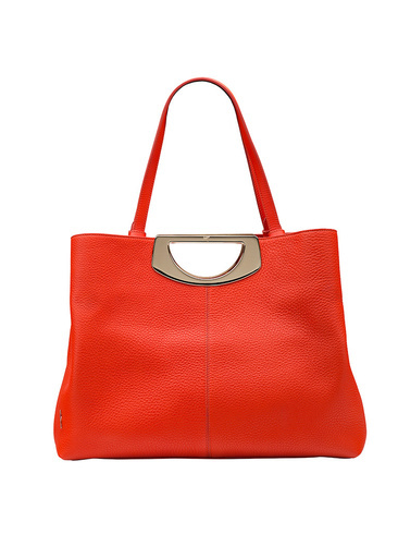 「クリスチャン ルブタン」人気のバッグシリーズに新作モデル登場