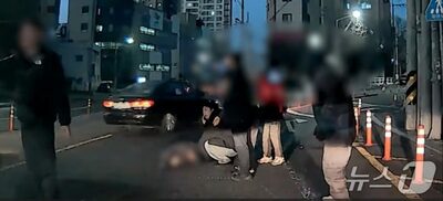 「休暇中」でも市民を救助…韓国・交通事故現場、負傷者に即対応した新人警察官