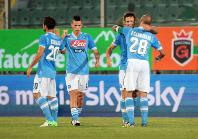 ナポリ、3得点でパレルモ破る