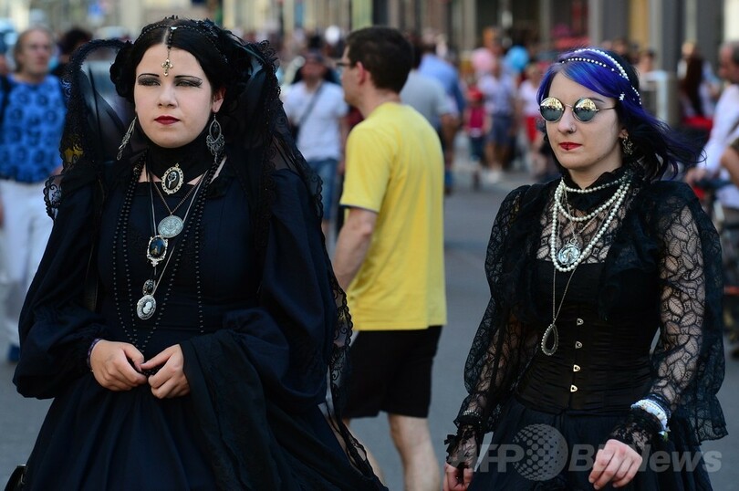 街中を染める黒衣装、ドイツでゴシックの祭典